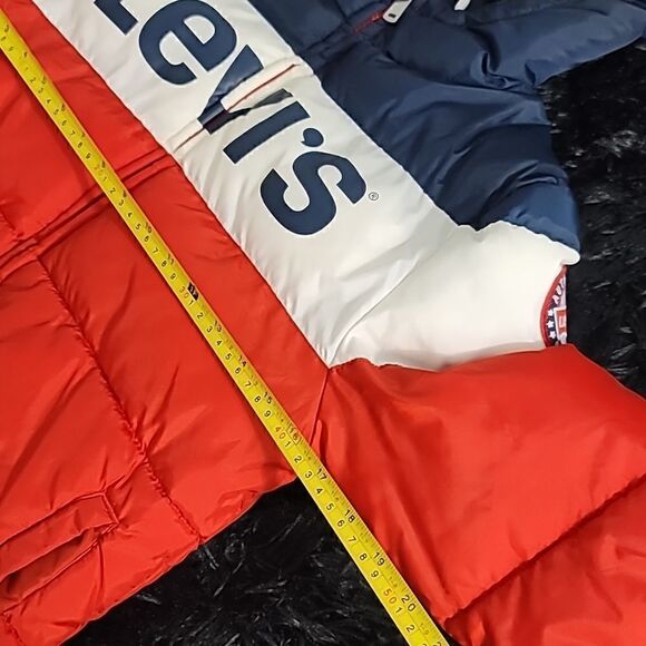 Levi Rocket Puffer hood red blue Boys 10/12 Size Medium - Picture 7 of 10